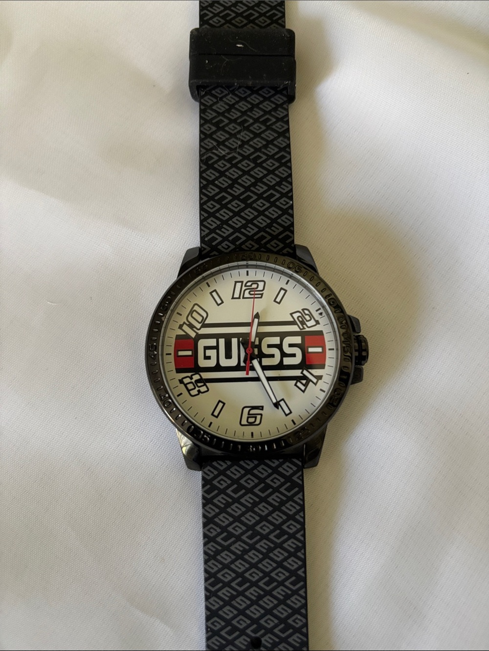 GUESS Black and White Dial Sport Watch with Red Accents
